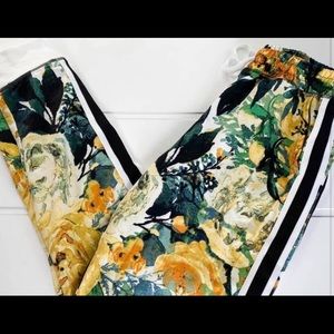 Large LuLaRoe Jax joggers